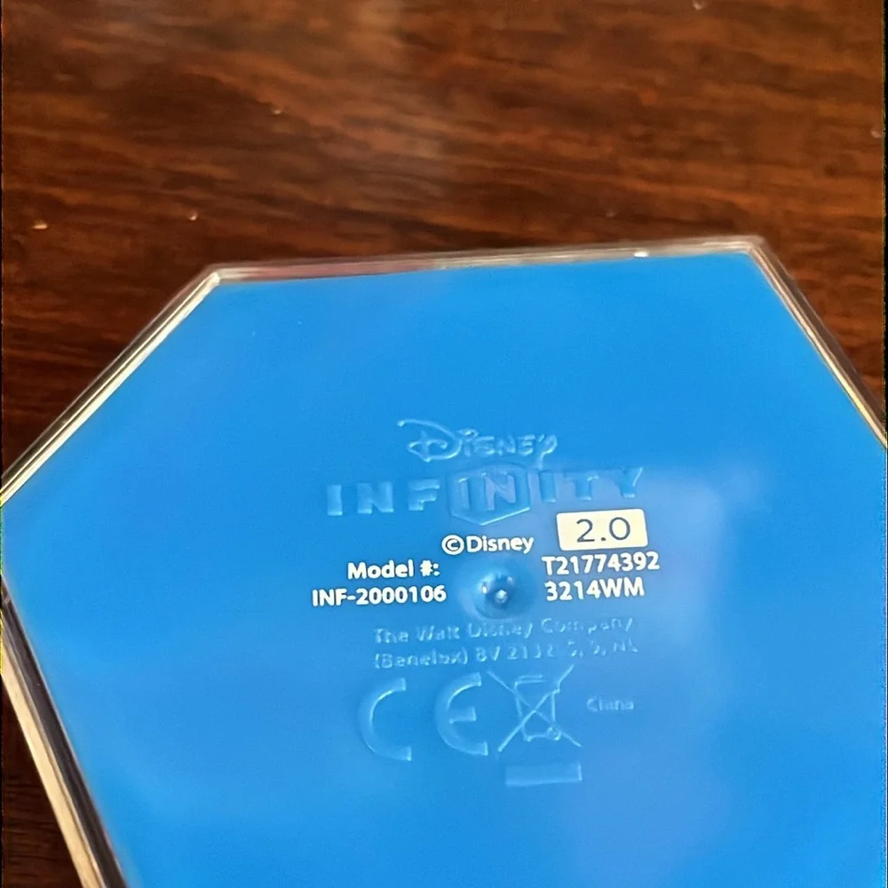 Disney Infinity 2.0 Edition Merida the Brave Figure And Power Disc EUC